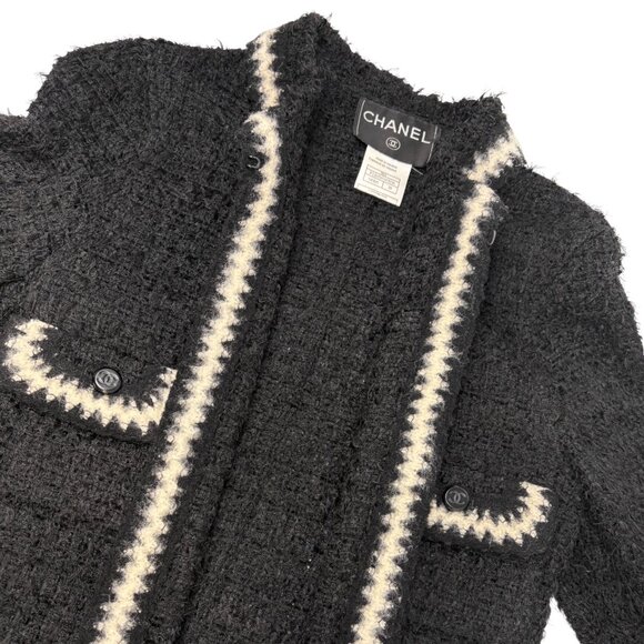 CHANEL Vintage 98A CC Logo Button Tweed Jacket #38 Black White Wool [106482] - Picture 11 of 12